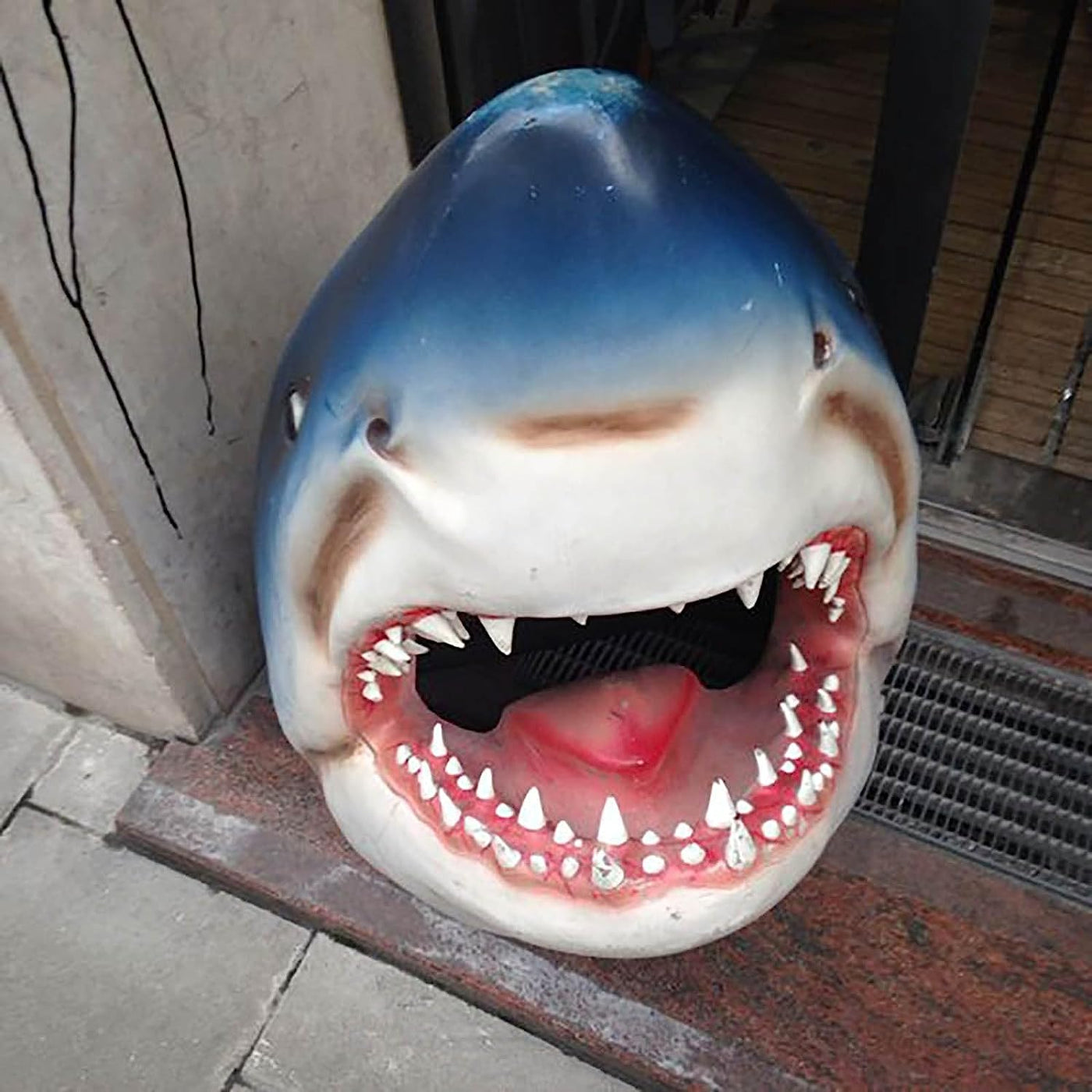 White Shark Head™ - Garden Statue